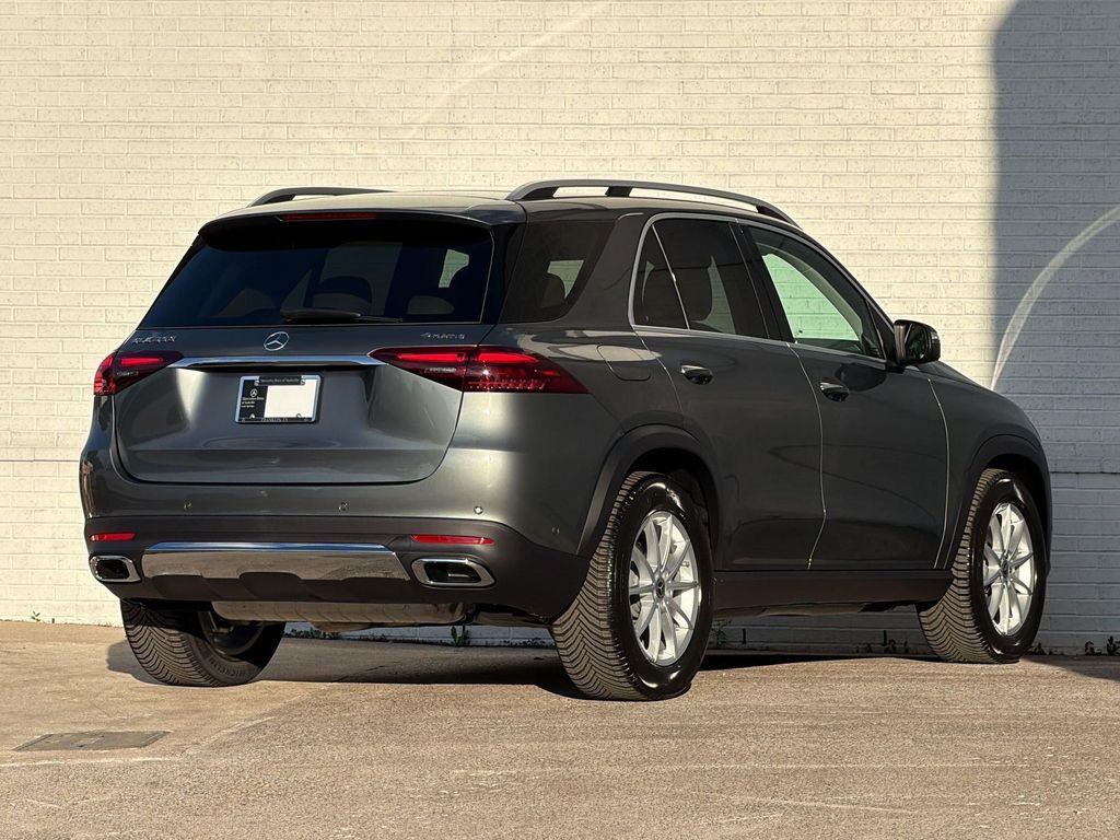 2026 Mercedes-BENZ GLE 照片 9