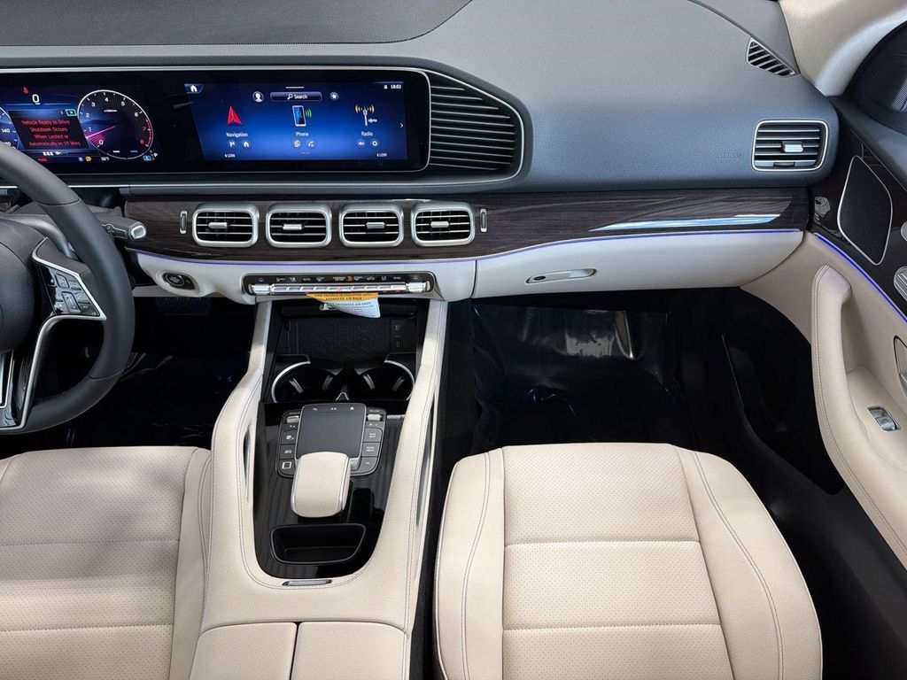 2026 Mercedes-BENZ GLE — миниатюра 29