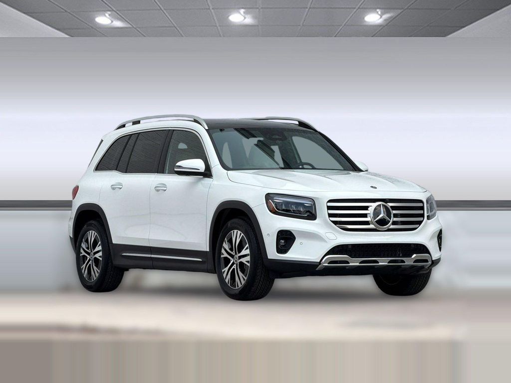 2026 Mercedes-BENZ GLB — фото 7