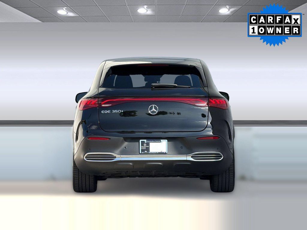 صورة 10 لـ 2023 Mercedes-BENZ EQE