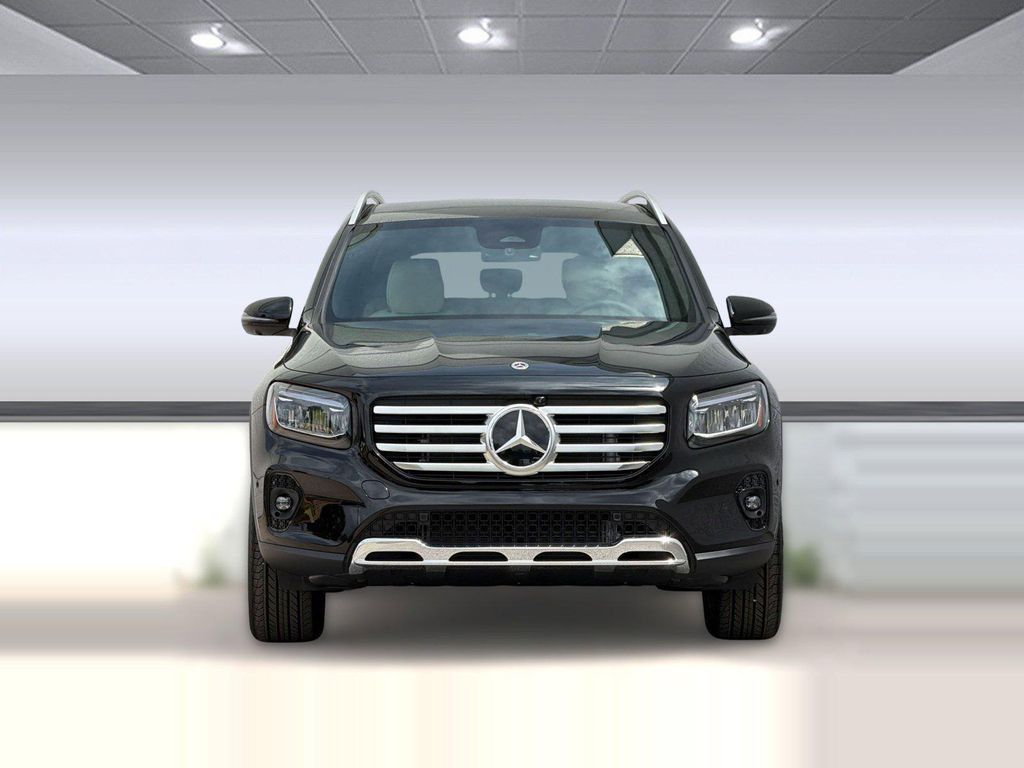صورة 6 لـ 2026 Mercedes-BENZ GLB
