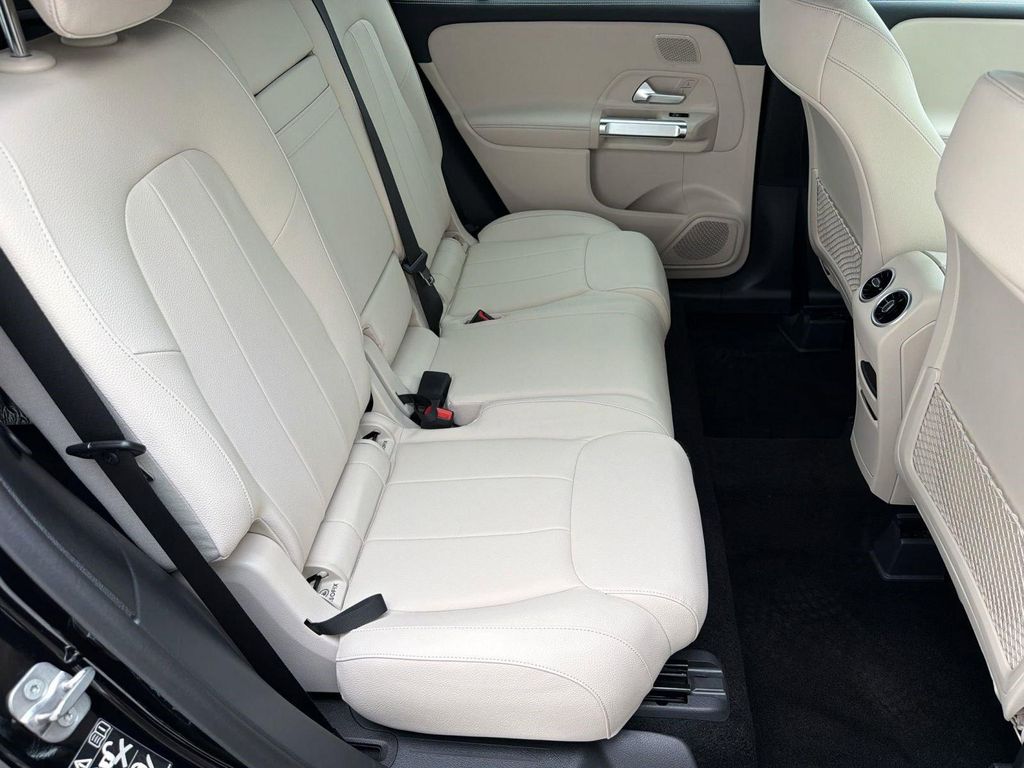 2026 Mercedes-BENZ GLB 缩略图 29