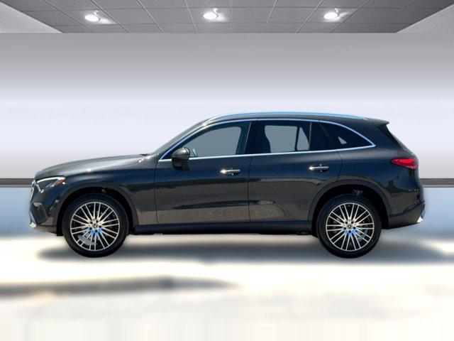 2026 Mercedes-BENZ GLC — фото 2