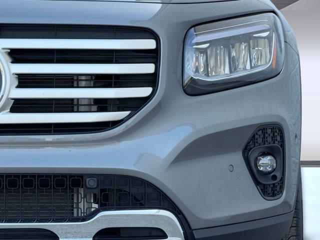 2026 Mercedes-BENZ GLB — миниатюра 11