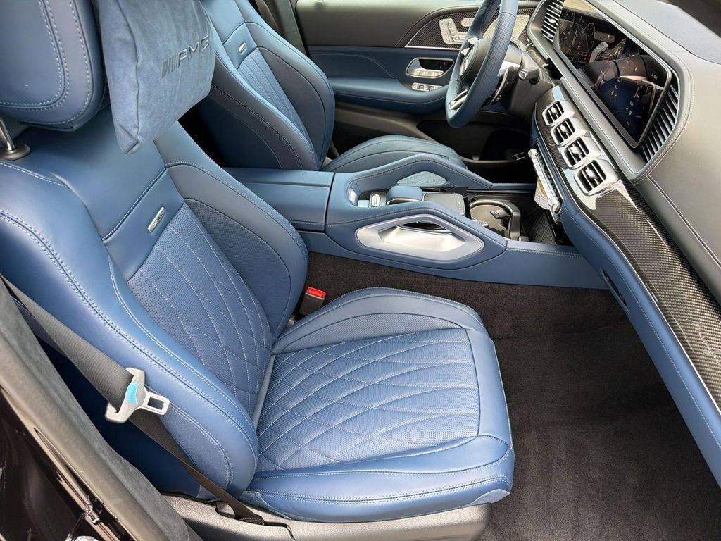 صورة مصغرة 30 لـ 2026 Mercedes-BENZ AMG GLE 63 S 4MATIC+