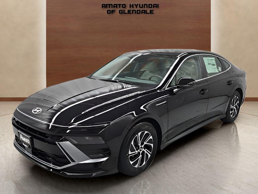 New 2026 Hyundai SONATA Hybrid Base