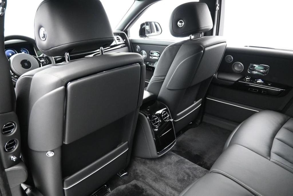 صورة 10 لـ 2027 ROLLS-ROYCE PHANTOM