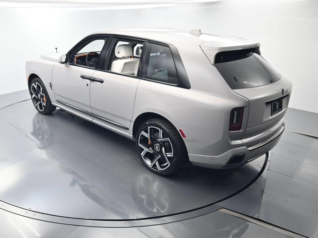 2027 ROLLS-ROYCE CULLINAN BADGE — фото 32