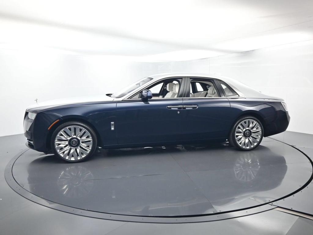 2027 ROLLS-ROYCE GHOST 照片 3