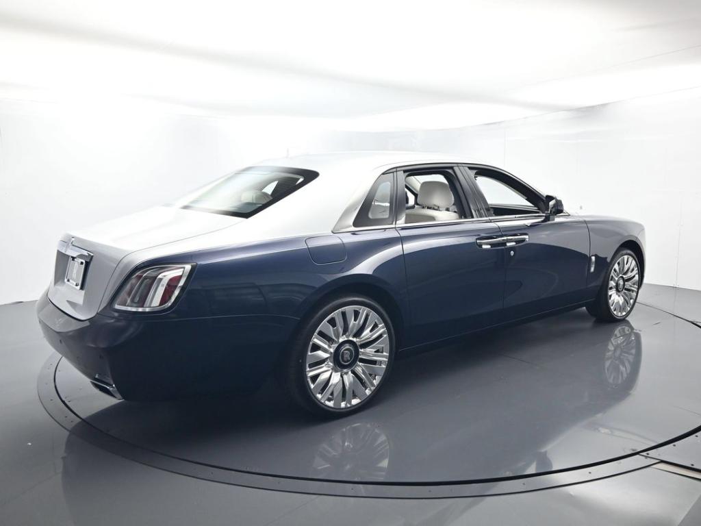 2027 ROLLS-ROYCE GHOST 照片 2