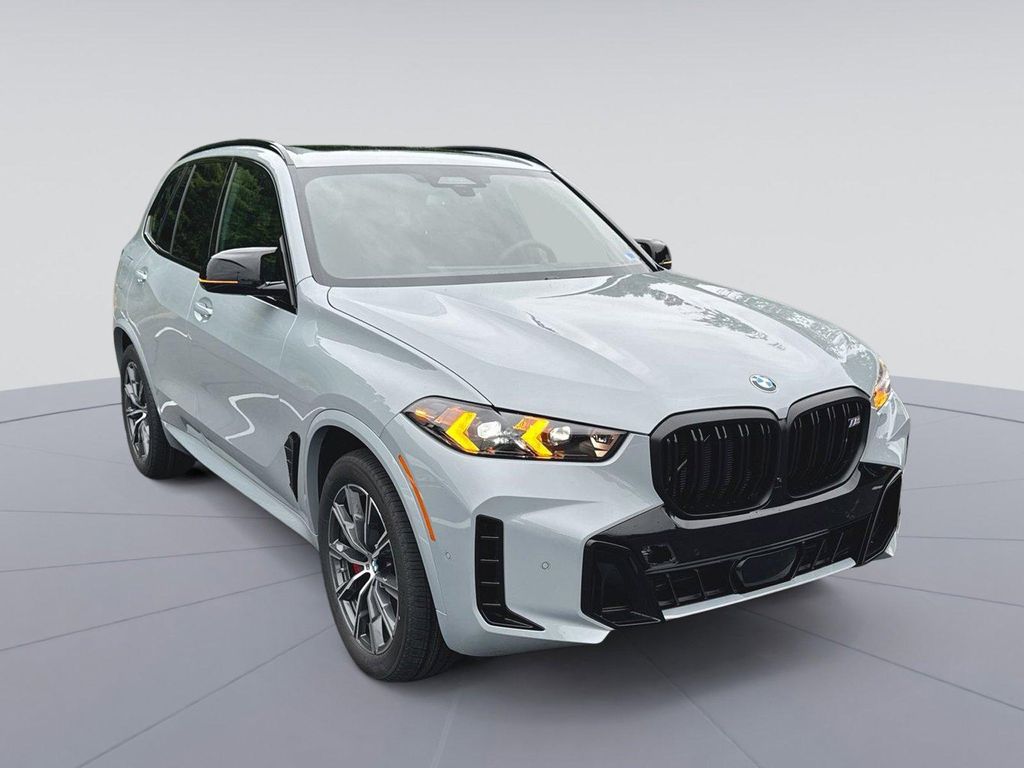 New 2026 BMW X5 M60i