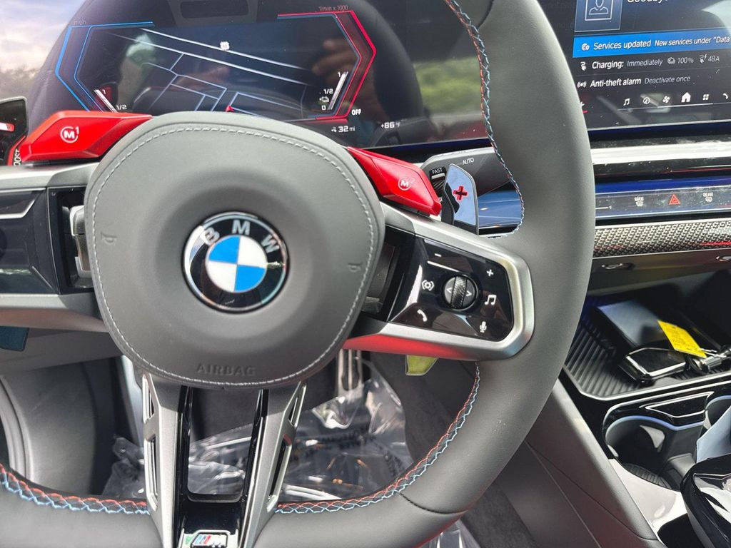 2027 BMW M5 BASE — миниатюра 23