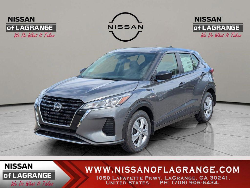 New 2025 Nissan Kicks S