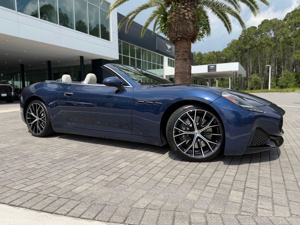 New 2026 Maserati GranCabrio Base