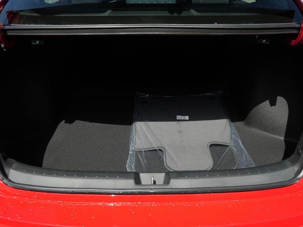 صورة 8 لـ 2026 Honda CIVIC SI BASE
