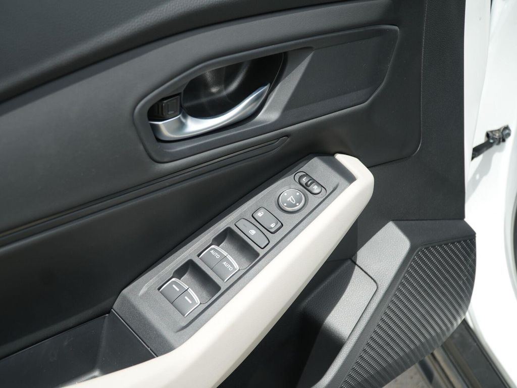 صورة مصغرة 14 لـ 2026 Honda ACCORD SE