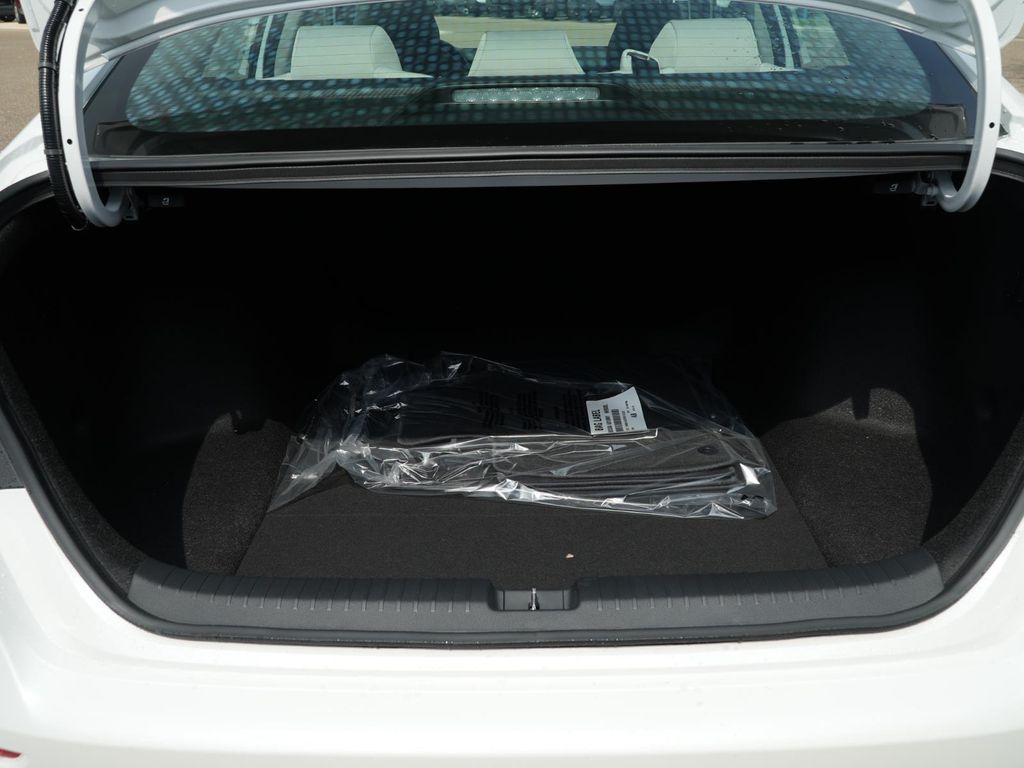 صورة 8 لـ 2026 Honda ACCORD SE