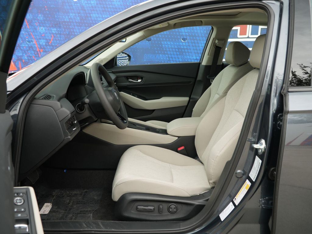 2026 Honda ACCORD SE — миниатюра 16