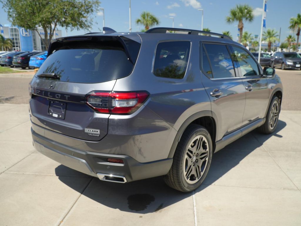 2026 Honda PILOT TOURING 8-PASSENGER — фото 5