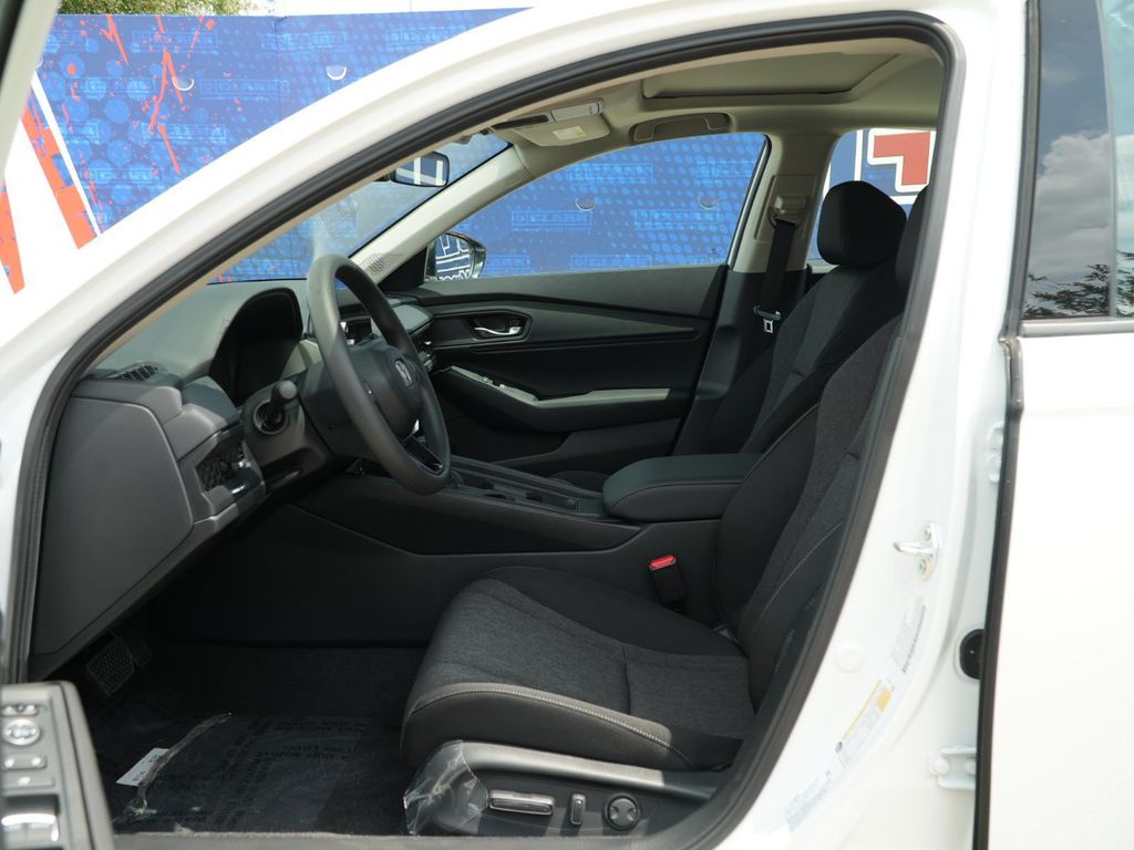 صورة مصغرة 15 لـ 2026 Honda ACCORD SE