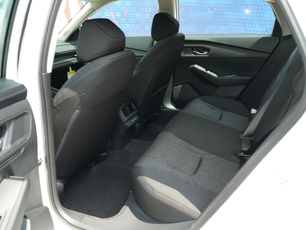 صورة مصغرة 18 لـ 2026 Honda ACCORD SE