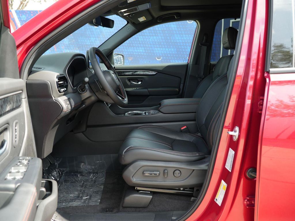 صورة 16 لـ 2026 Honda PASSPORT AWD TRAILSPORT ELITE