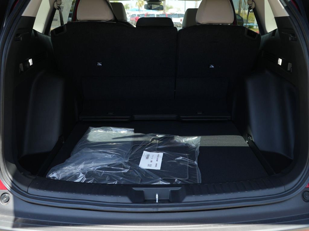 2026 Honda CR-V LX 2WD 照片 8