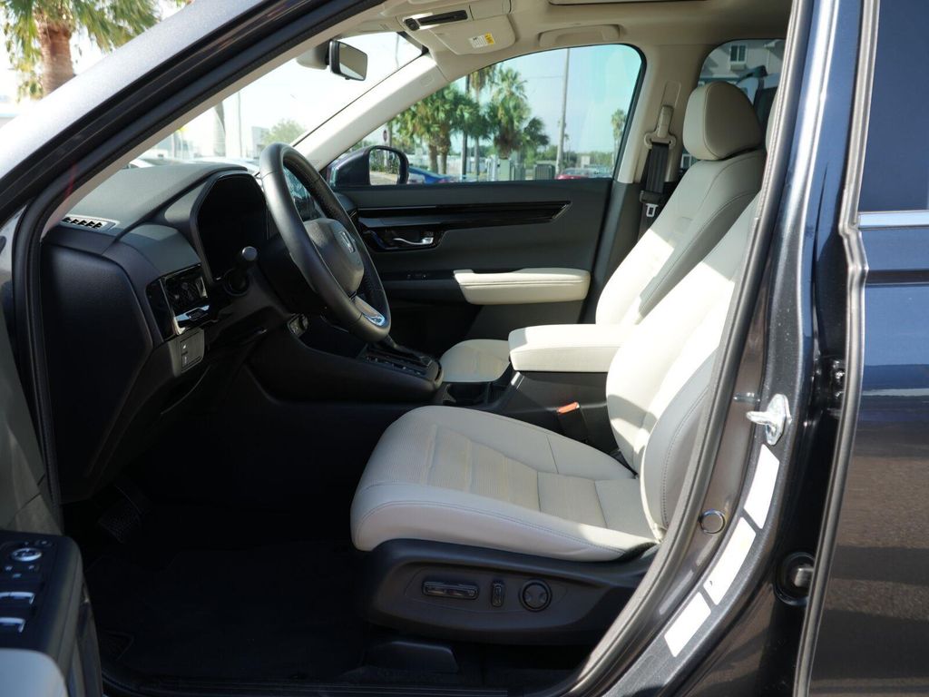 صورة 7 لـ 2025 Honda CR-V EX-L 2WD