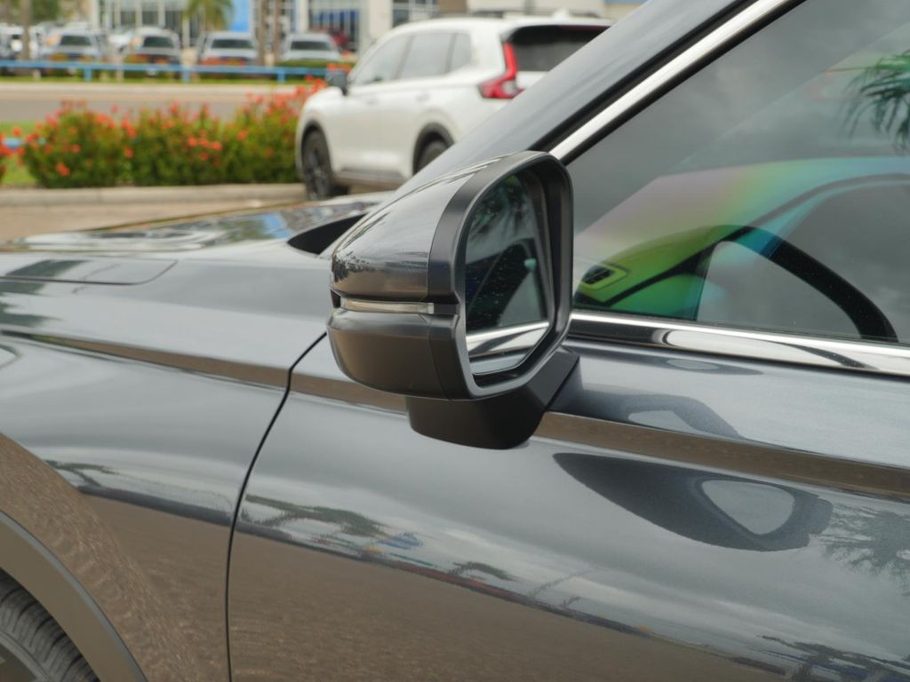 صورة 9 لـ 2026 Honda CR-V LX 2WD