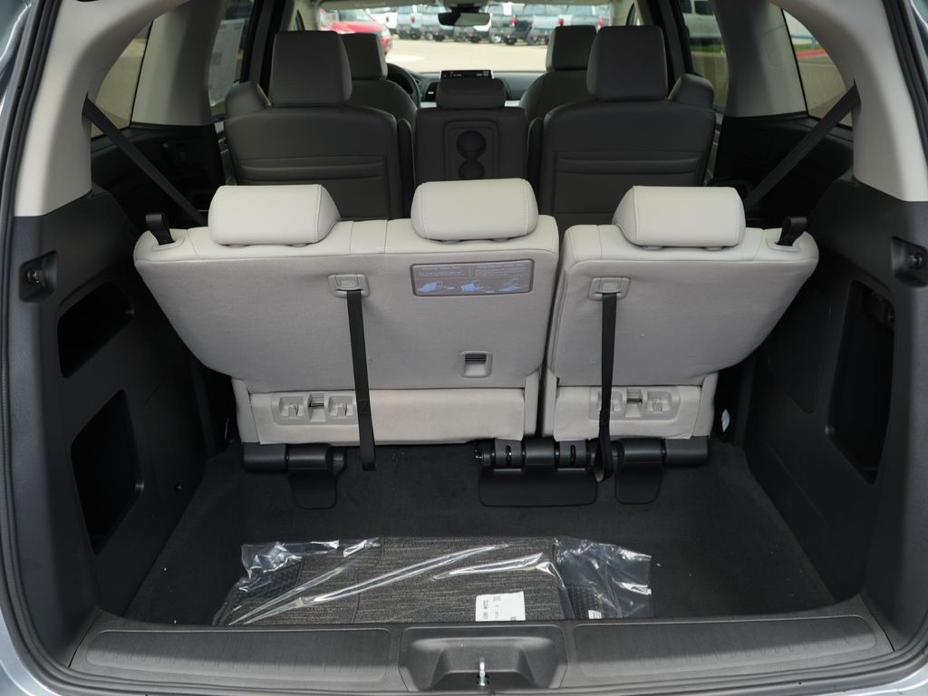 صورة 8 لـ 2026 Honda ODYSSEY EX-L