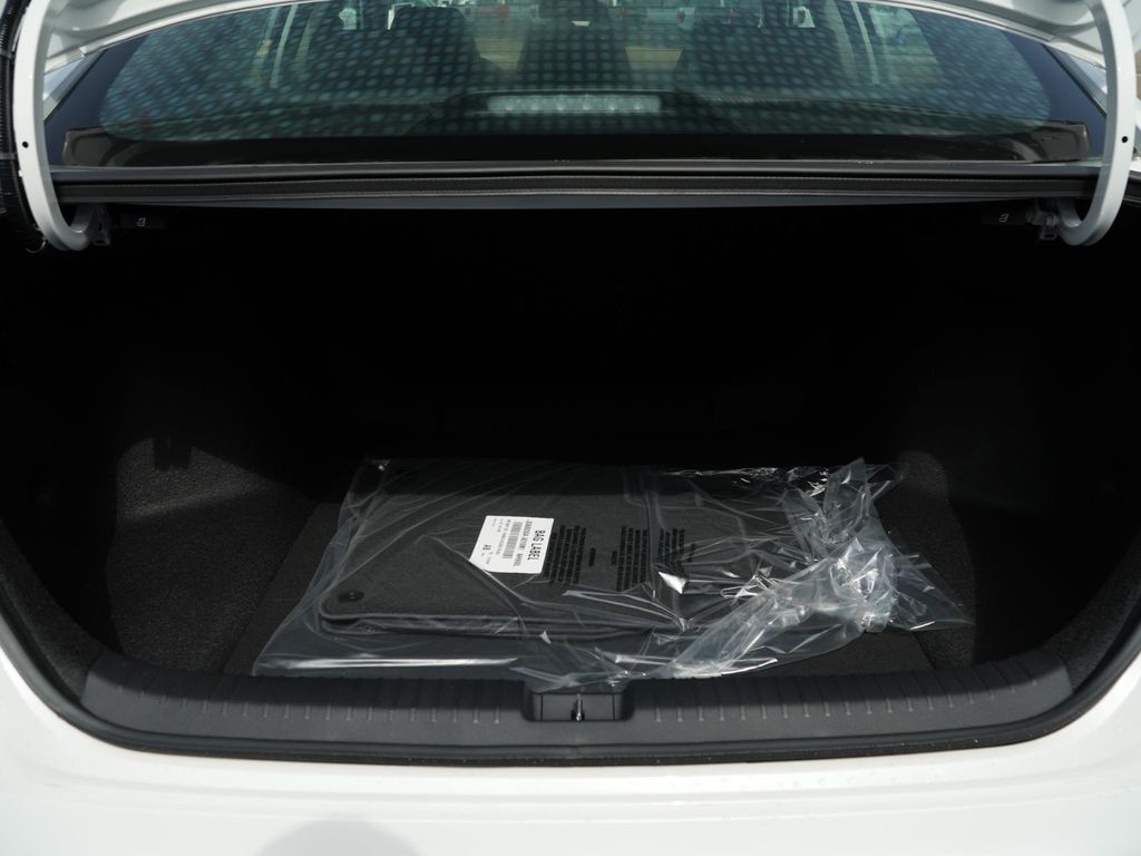 صورة 8 لـ 2026 Honda ACCORD SE