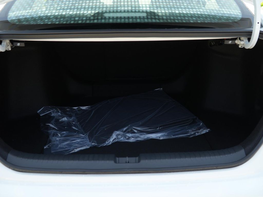 صورة 8 لـ 2026 Honda ACCORD SE