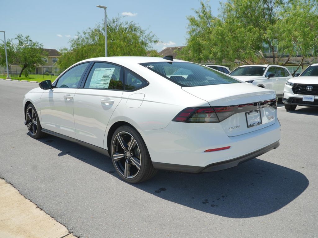 صورة 9 لـ 2026 Honda ACCORD SE