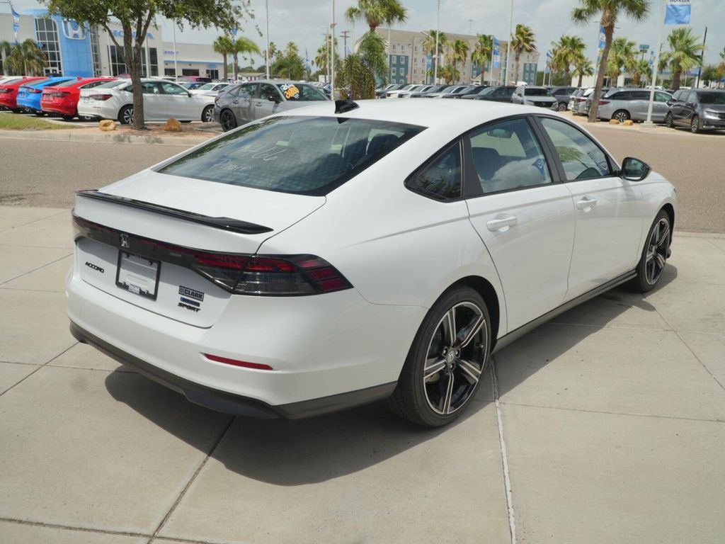 2026 Honda ACCORD HYBRID SPORT — фото 5