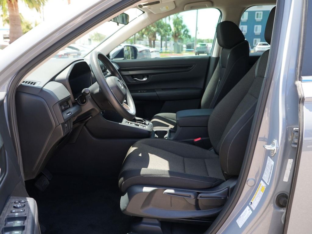2024 Honda CR-V LX 2WD 照片 7