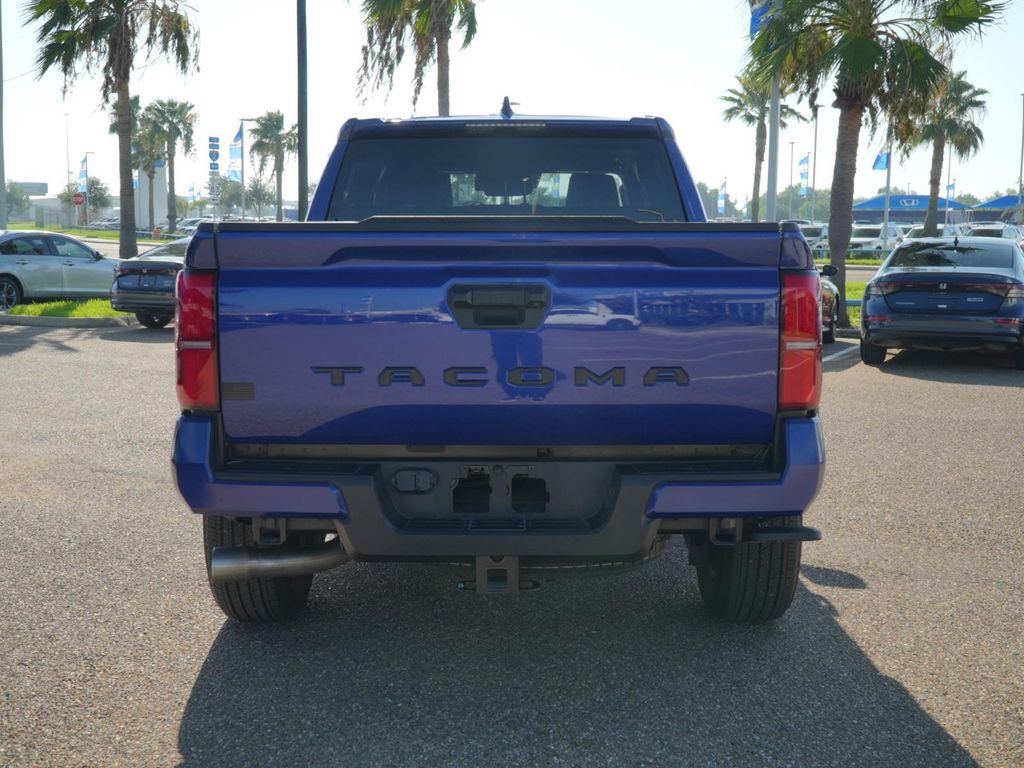 صورة 6 لـ 2025 Toyota TACOMA SR5