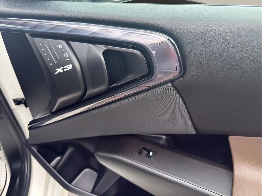 2025 BMW X3 30 XDRIVE 缩略图 19