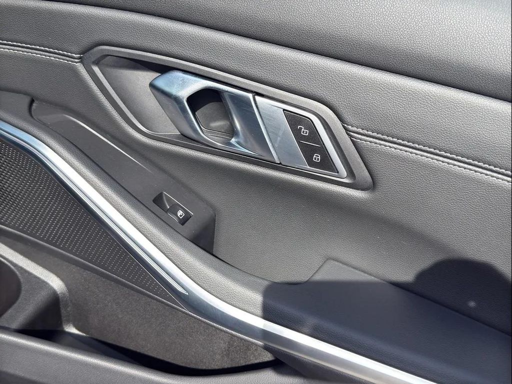 2023 BMW 330 XDRIVE — миниатюра 18