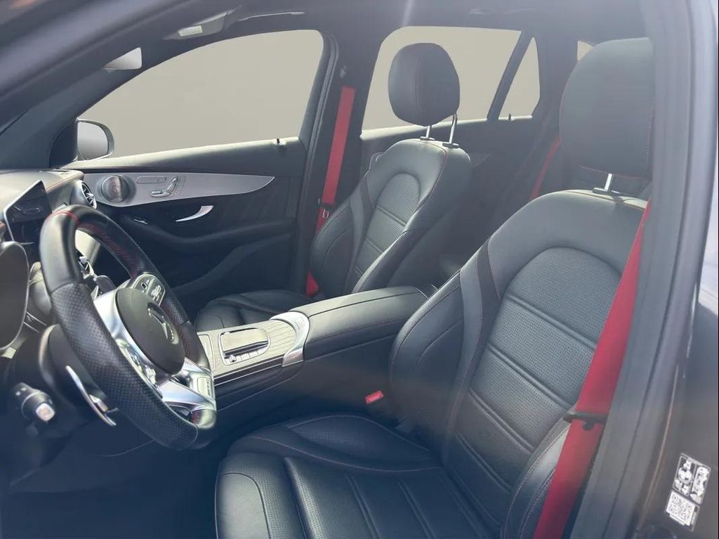 صورة 9 لـ 2021 Mercedes-BENZ AMG GLC 43 4MATIC