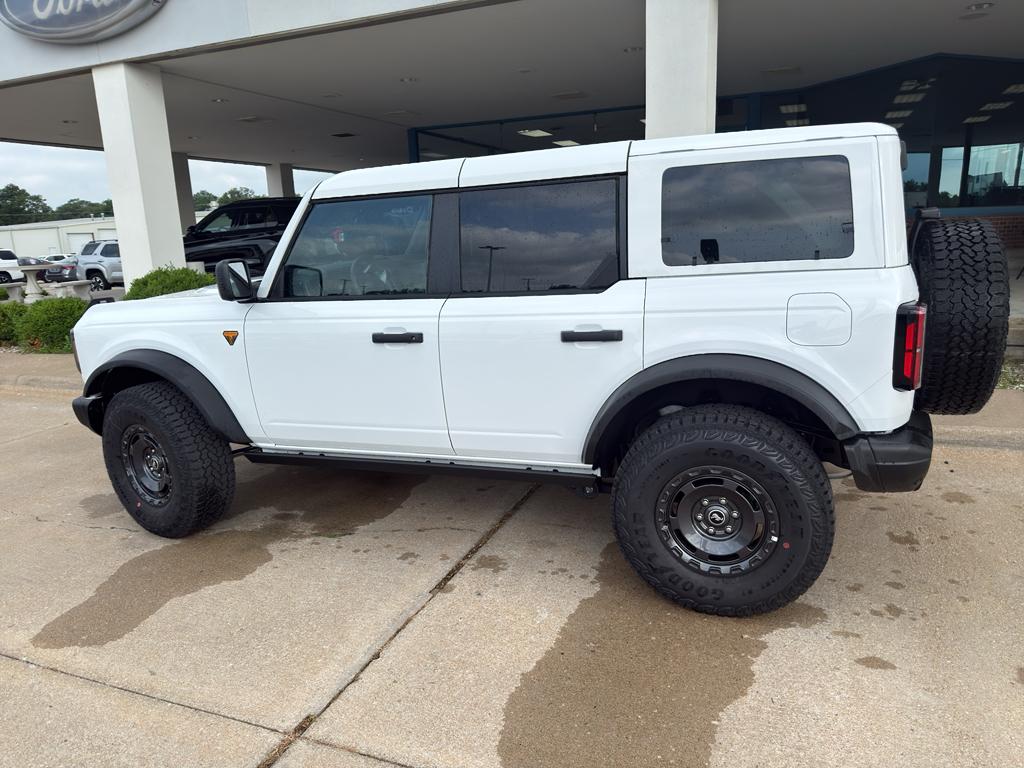 FORD BRONCO BADLANDS - 8