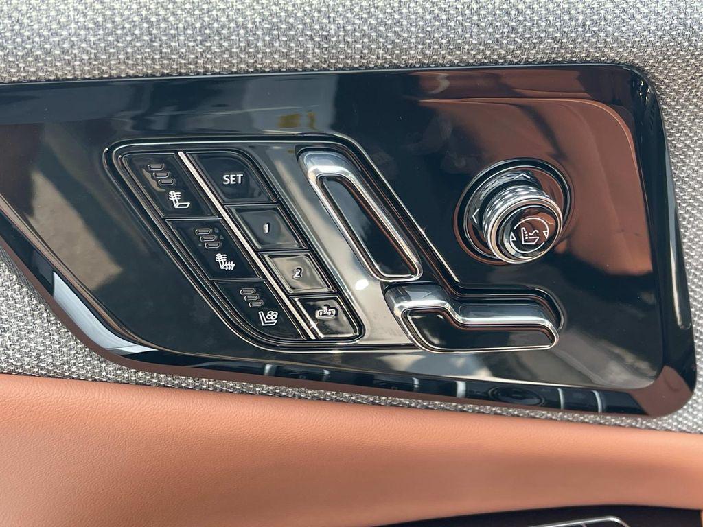 2027 Cadillac OPTIQ PREMIUM SPORT — миниатюра 24