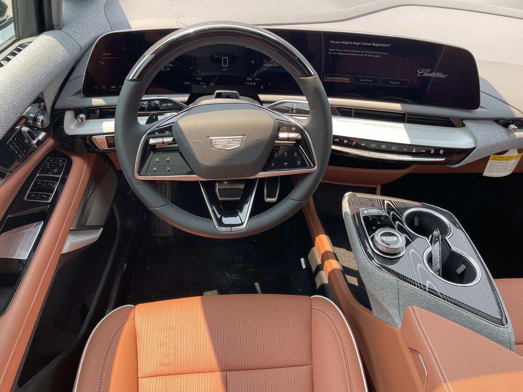 2027 Cadillac OPTIQ PREMIUM SPORT — фото 14