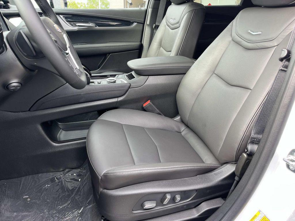 صورة مصغرة 22 لـ 2026 Cadillac XT5 PREMIUM LUXURY