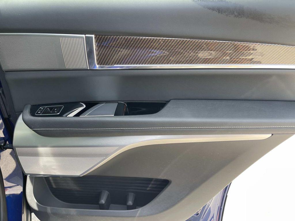 صورة مصغرة 23 لـ 2026 Cadillac VISTIQ SPORT