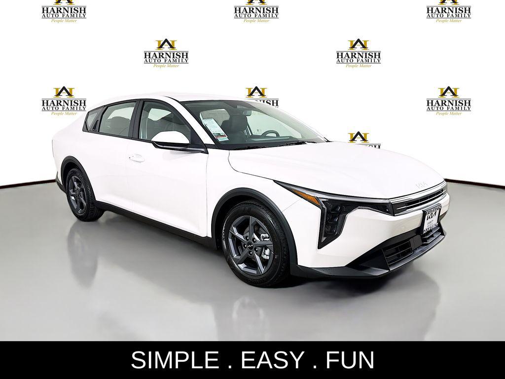 New 2026 Kia K4 LXS
