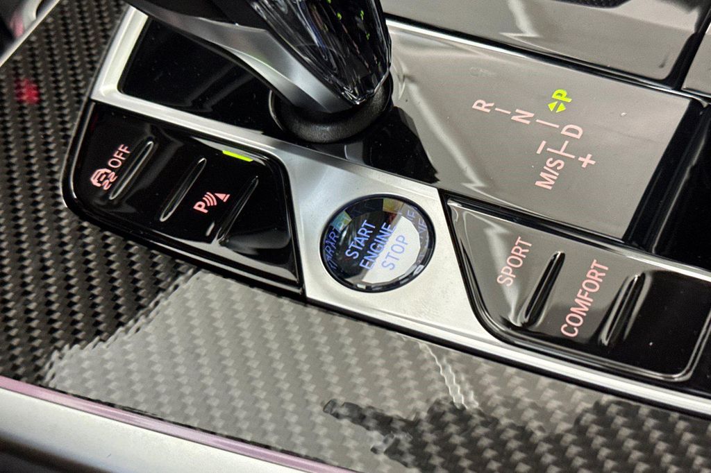 2026 BMW ALPINA XB7 照片 15