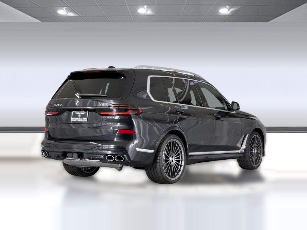 2026 BMW ALPINA XB7 照片 8