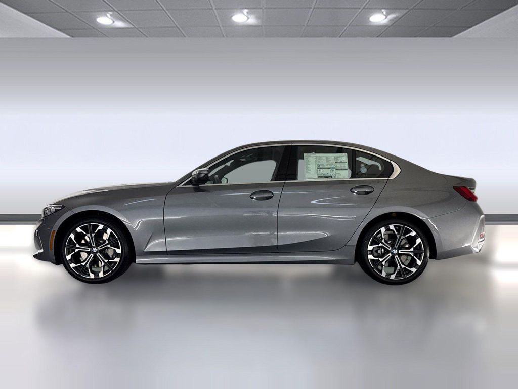 صورة 2 لـ 2026 BMW 330 330I