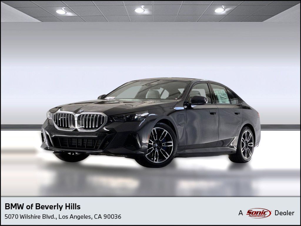 New 2027 BMW 550e 550e xDrive
