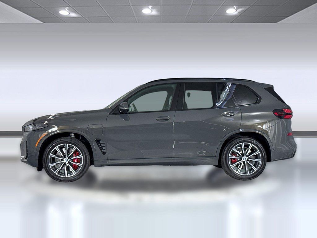 صورة 2 لـ 2026 BMW X5 PHEV XDRIVE50E
